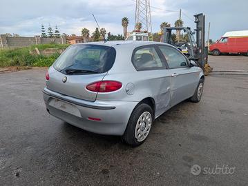 Alfa romeo 147 937 1.6 16v t.spark -ricambi