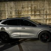 FORD KUGA 2.5 PLUG IN HYBRID STLINE X PACK SPORT