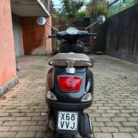 Piaggio Vespa 50 LX - 2007