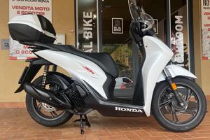Honda sh 150 sport 2025 passaggio incluso