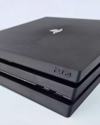 PlayStation 4 Pro da 1 TB come nuova