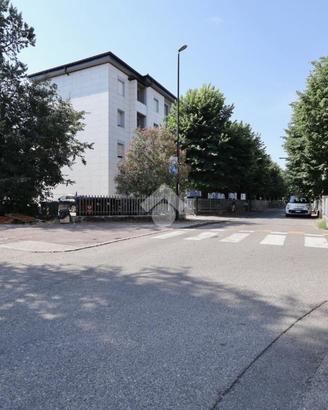 3 LOCALI A REGGIO NELL'EMILIA