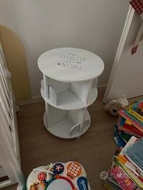 Libreria con rotelle