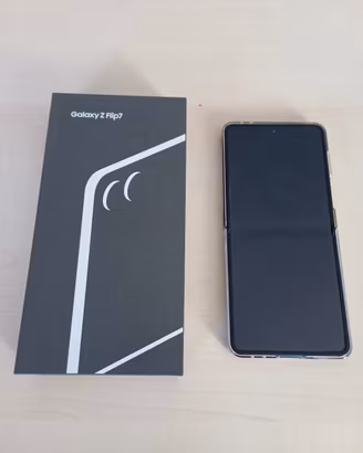 samsung z flip 7 12 GB/256GB