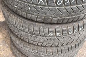 4 Gomme Pirelli Winter Sottozero 3 205/65 R16 95H
