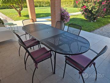 Tavolo da giardino con 8 sedie