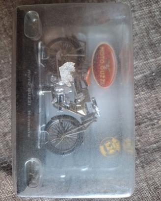 modellino guzzi