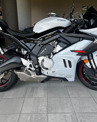 Cf Moto Altro CFMOTO SR675S super sport