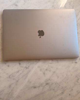 MacBook Pro 15” i7 16GB 512GB batteria nuova