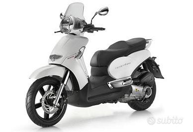 Scooter scarabeo 250