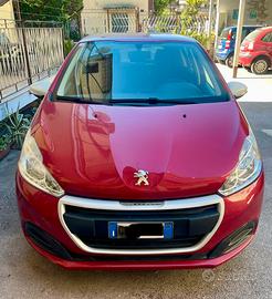 Peugeot 208 benz