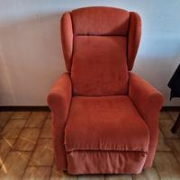 POLTRONA RECLINABILE