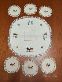 Set vintage lino ricamato a mano folk