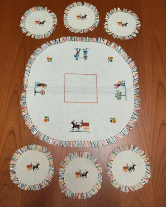 Set vintage lino ricamato a mano folk