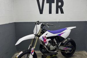 Yamaha YZ 125