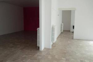 Immobile di 80 m² con 1 locale a Lucca