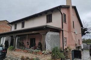 Immobile in asta di 367 m² con più di 5 locali e b