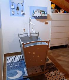 Culla+tappeto+mensole