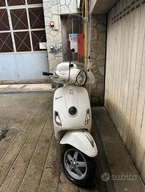 Piaggio Vespa 125 LX - 2010