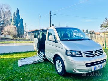 Multivan per trasporto e guida Disabili