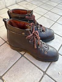 Scarponi militari vintage con gomm Davvos