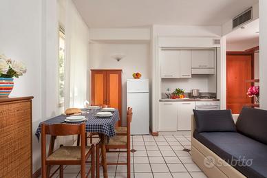 Bilocale con piscina a 150mt dal mare Riccione