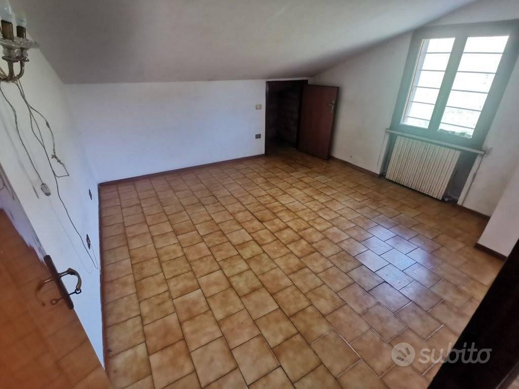 Villa di 106 m² con più di 5 locali a Pesaro - Vista 4