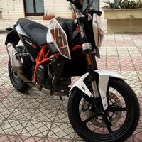 KTM 690 Duke - 2012