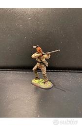 SOLDATINO TIHONFIGUREN N.2.INDIANO CON FUCILE.1/32