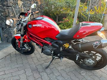 Ducati moster 796