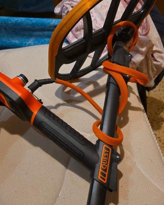 metal detector q35