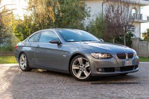 BMW Serie 3 (E92) - 325i Futura