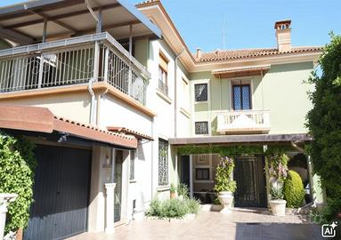 VILLA SINGOLA A SEREGNO