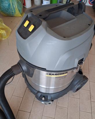 Aspiratore professionale karcher