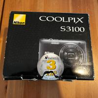Macchina fotografica Nikon Coolpix 3100