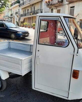 Ape Piaggio 50 - restaurata e revisionata - eventi