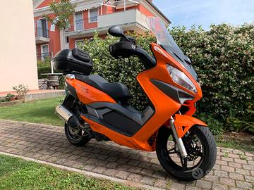 Scooter malaguti madison 3  250 ie