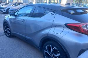 Toyota chr lounge hybrid 1,8