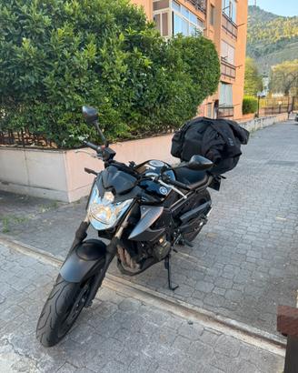 Yamaha XJ6 - Affidabile per pronta a nuovi viaggi