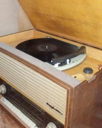 Radio giradischi d'epoca