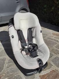 SEGGIOLINO AUTO BEBE' CONFORT AXISS FIX con Fodera