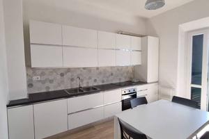 Casa indipendente di 120 m² con 5 locali a Prato
