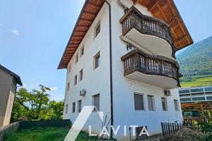 Palazzina con due unità abitative a Bolzano
