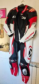 Tuta moto ixon