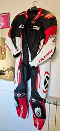 Tuta moto ixon