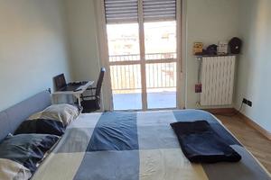 Singola con bagno privato in appartamento piano 8