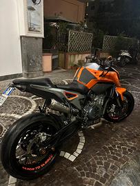 Ktm duke 790