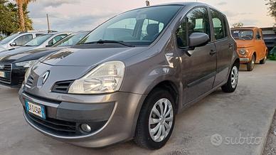 Renault Modus 1.2 16V Dynamique 2009