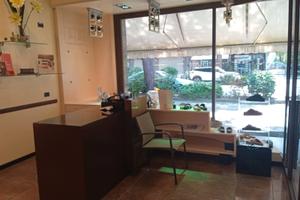 Locale con attuale attività estiva