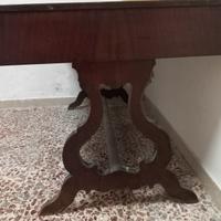 Scrivania antica modello lira